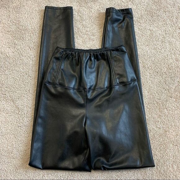 Aritzia Wilfred Free Black Daria Faux leather leggings high waisted Sz XS - Picture 2 of 9